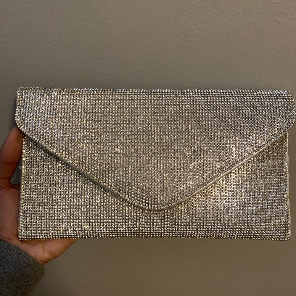 Silver clutch